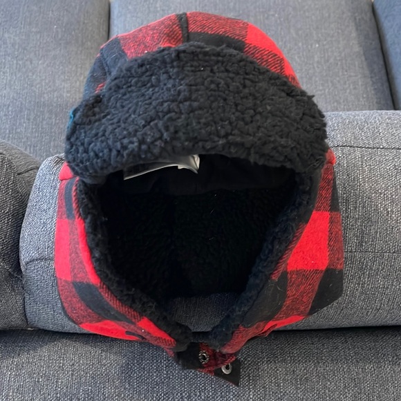 NWT GAP checkered fleece winter hat - Picture 5 of 9